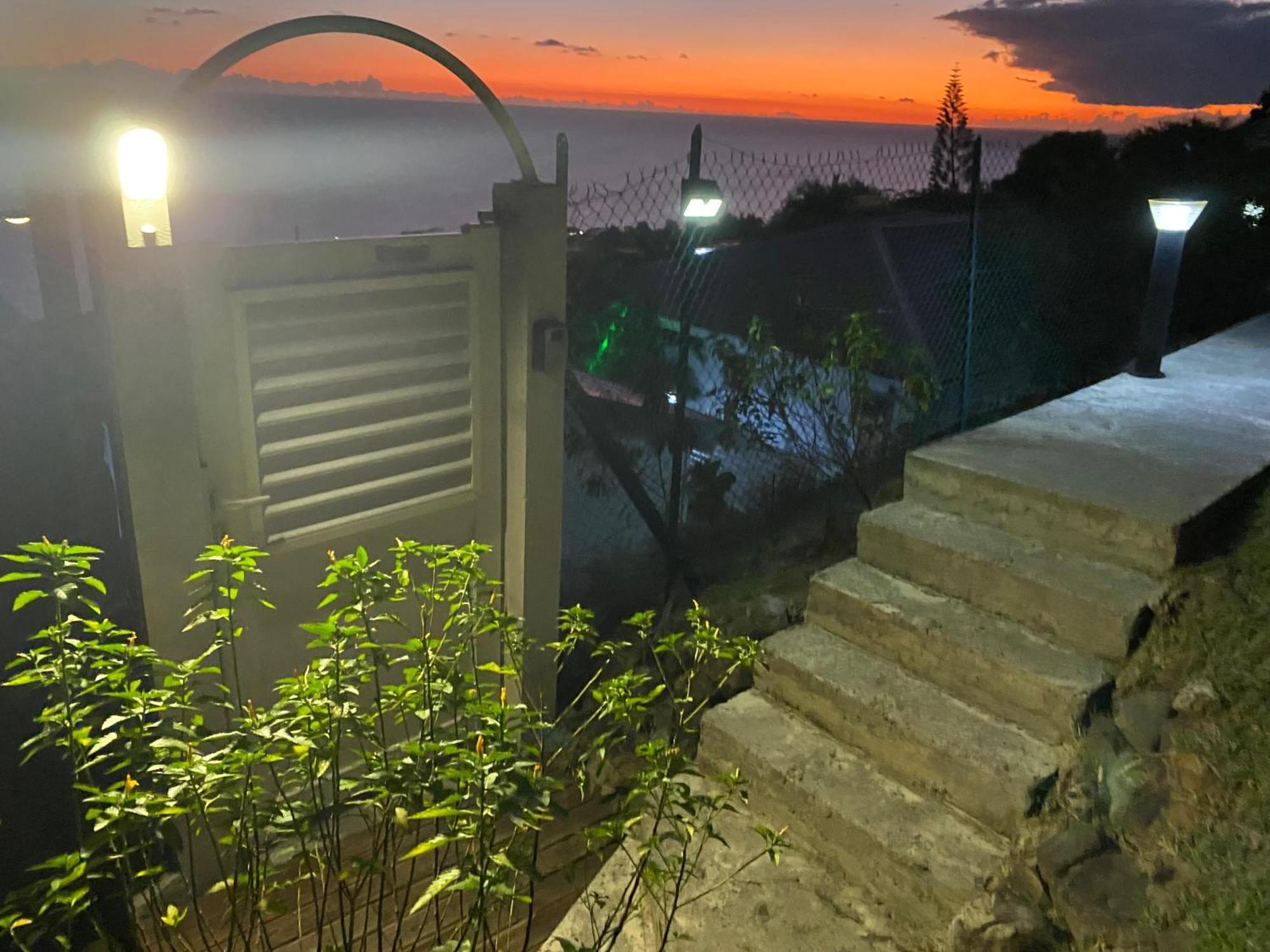 Bungalow Palbea Superieur Avec Spa Et Vue Mer Schoelcher Exterior photo